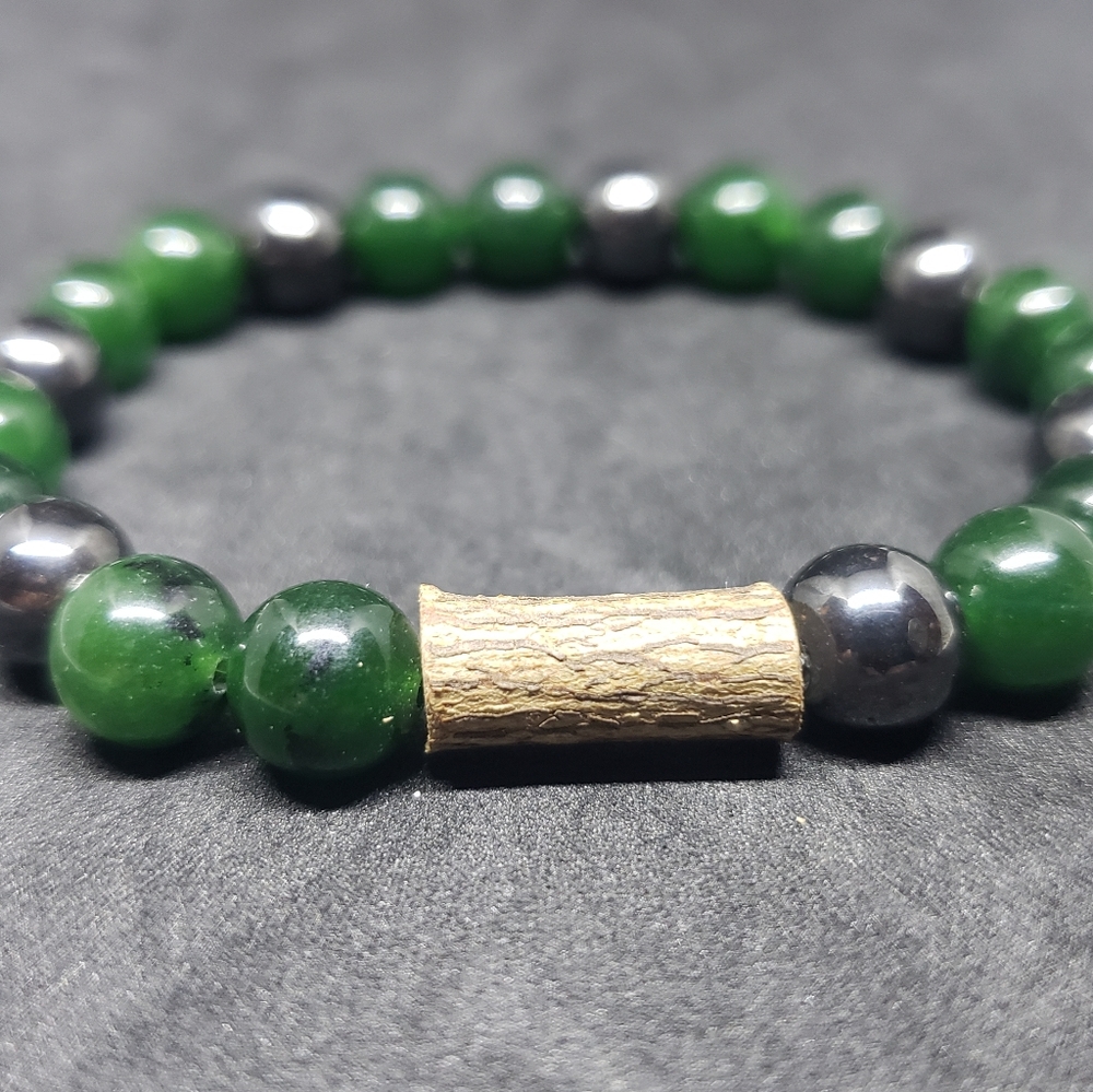 Emerald, hematite, hazelwood healing bracelet
